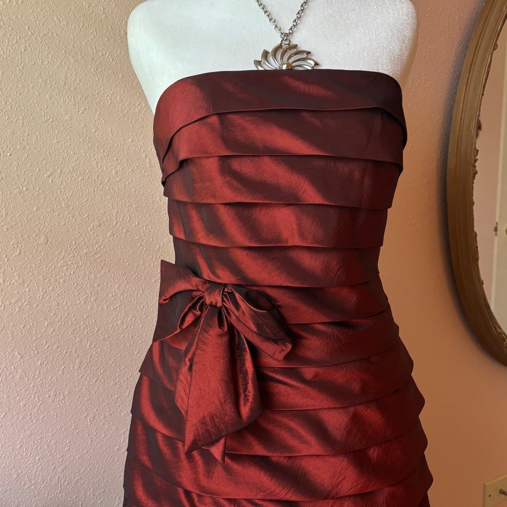 2000s Y2K Fairygoth Vampy Tiered Strapless Cocktail Dress - Picture 4 of 6
